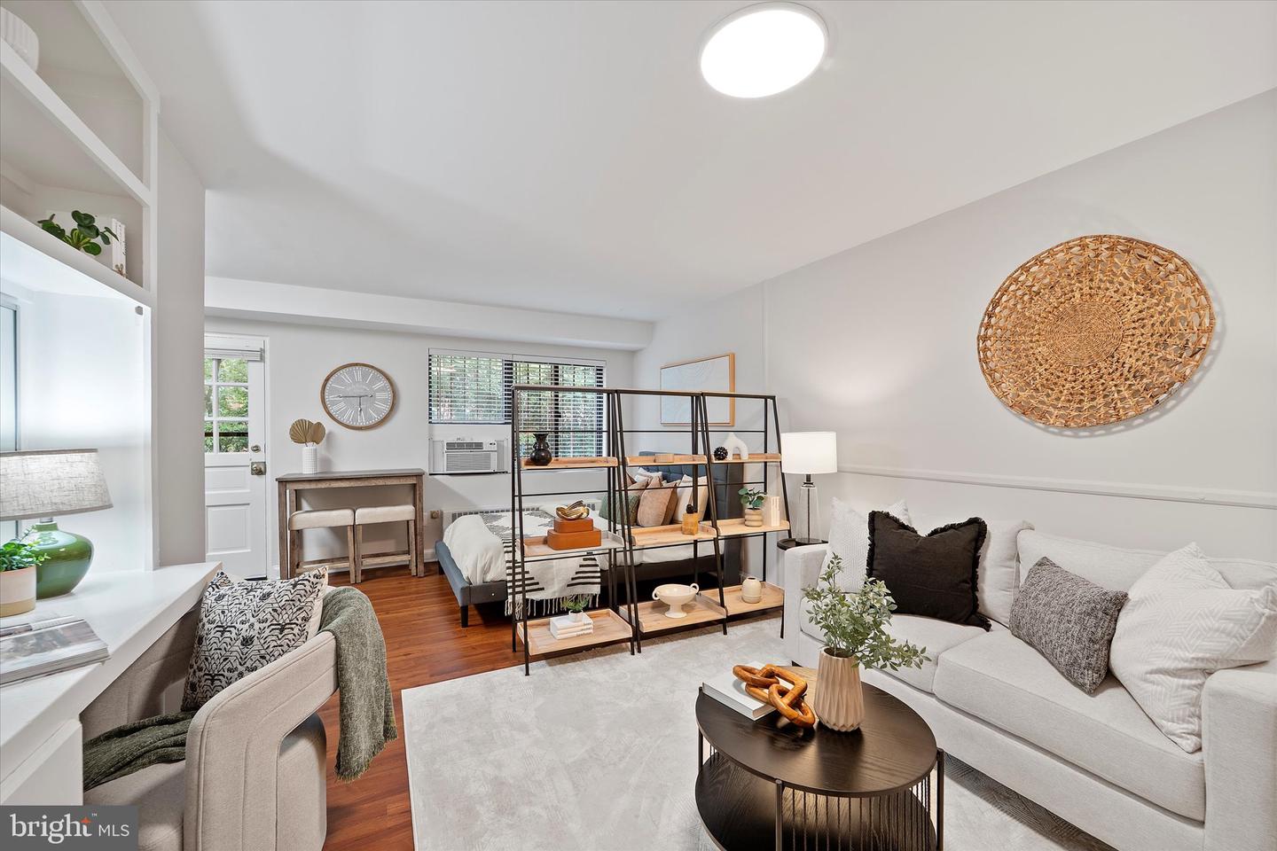 1565 N COLONIAL TER #104-Z, ARLINGTON, Virginia 22209, ,1 BathroomBathrooms,Residential,For sale,1565 N COLONIAL TER #104-Z,VAAR2061274 MLS # VAAR2061274
