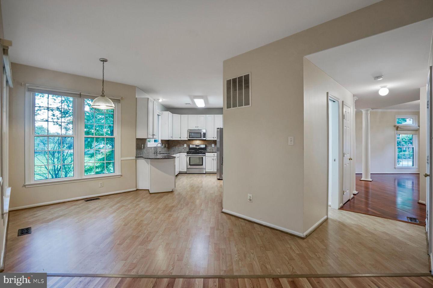3512 ARMFIELD FARM DR, CHANTILLY, Virginia 20151, 5 Bedrooms Bedrooms, ,3 BathroomsBathrooms,Residential,For sale,3512 ARMFIELD FARM DR,VAFX2257122 MLS # VAFX2257122