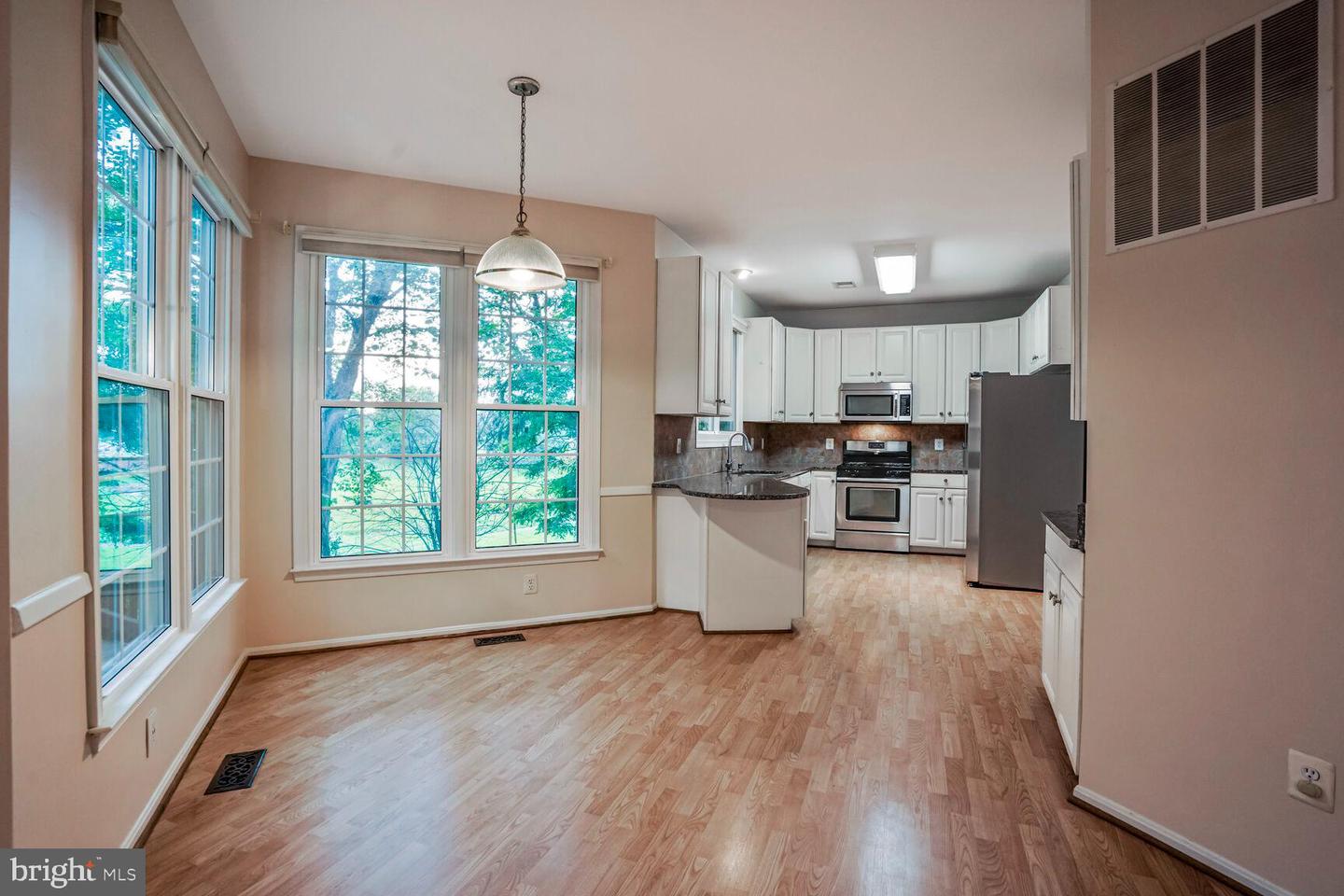 3512 ARMFIELD FARM DR, CHANTILLY, Virginia 20151, 5 Bedrooms Bedrooms, ,3 BathroomsBathrooms,Residential,For sale,3512 ARMFIELD FARM DR,VAFX2257122 MLS # VAFX2257122