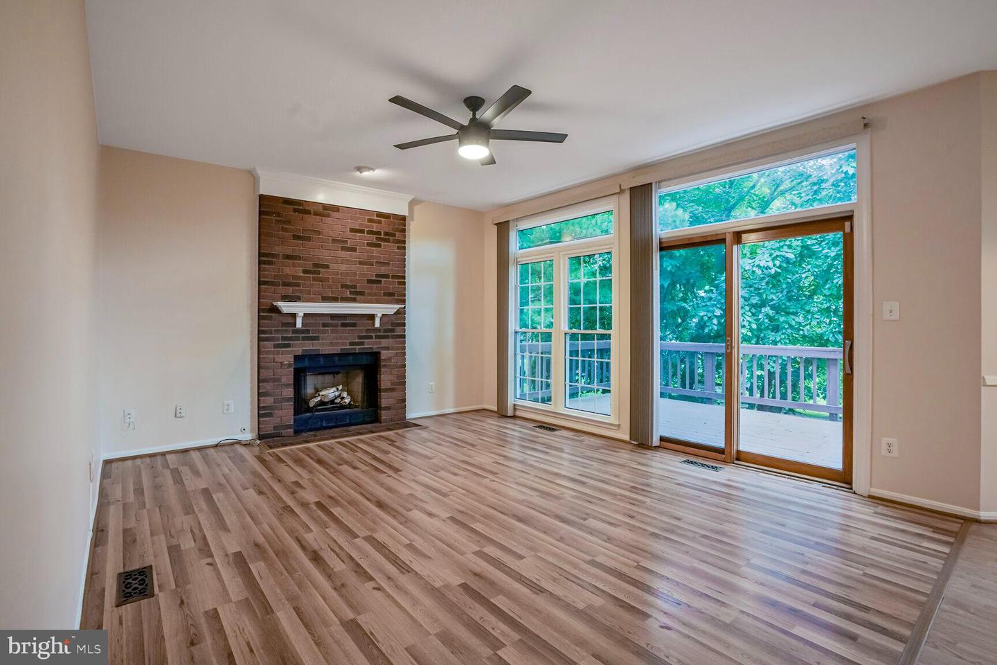 3512 ARMFIELD FARM DR, CHANTILLY, Virginia 20151, 5 Bedrooms Bedrooms, ,3 BathroomsBathrooms,Residential,For sale,3512 ARMFIELD FARM DR,VAFX2257122 MLS # VAFX2257122