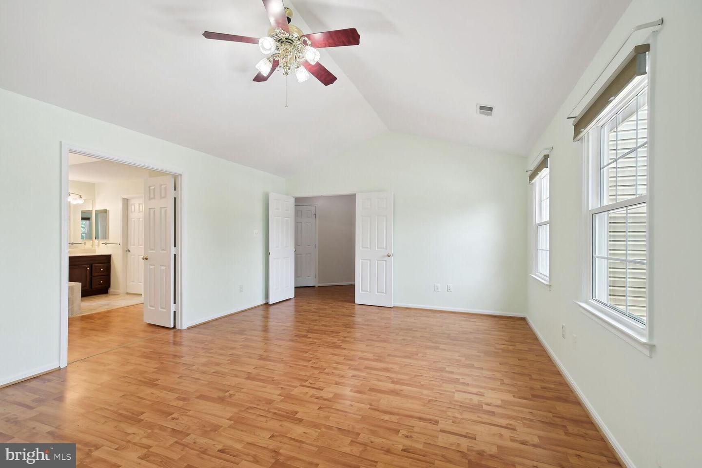 3512 ARMFIELD FARM DR, CHANTILLY, Virginia 20151, 5 Bedrooms Bedrooms, ,3 BathroomsBathrooms,Residential,For sale,3512 ARMFIELD FARM DR,VAFX2257122 MLS # VAFX2257122