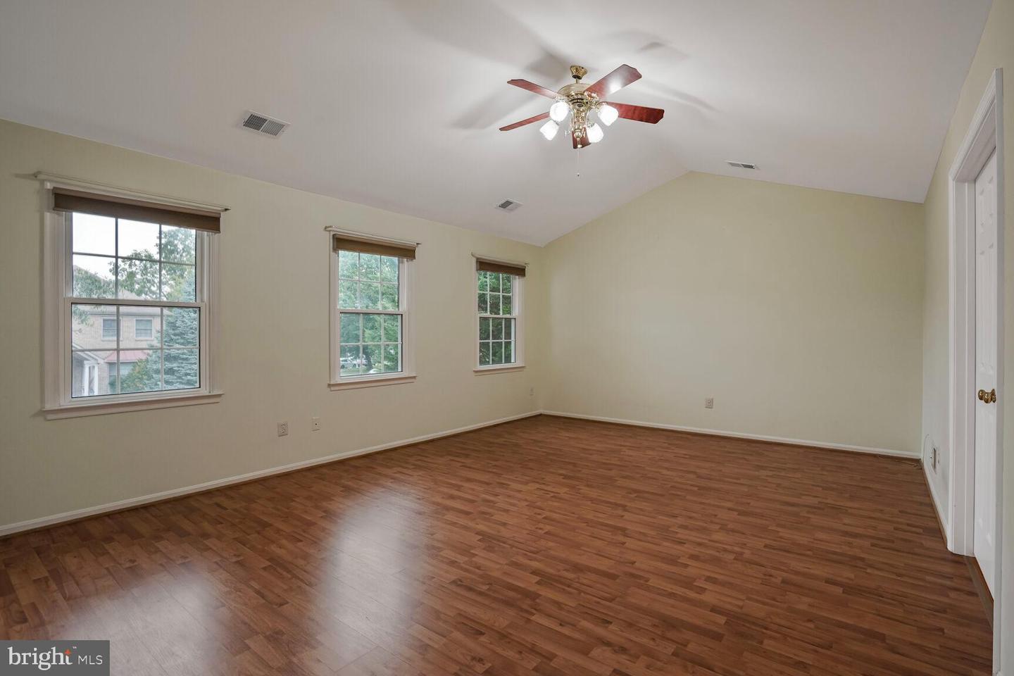 3512 ARMFIELD FARM DR, CHANTILLY, Virginia 20151, 5 Bedrooms Bedrooms, ,3 BathroomsBathrooms,Residential,For sale,3512 ARMFIELD FARM DR,VAFX2257122 MLS # VAFX2257122