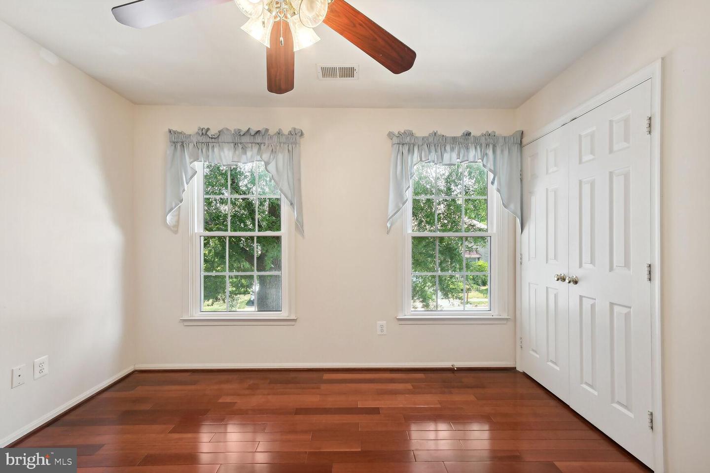 3512 ARMFIELD FARM DR, CHANTILLY, Virginia 20151, 5 Bedrooms Bedrooms, ,3 BathroomsBathrooms,Residential,For sale,3512 ARMFIELD FARM DR,VAFX2257122 MLS # VAFX2257122