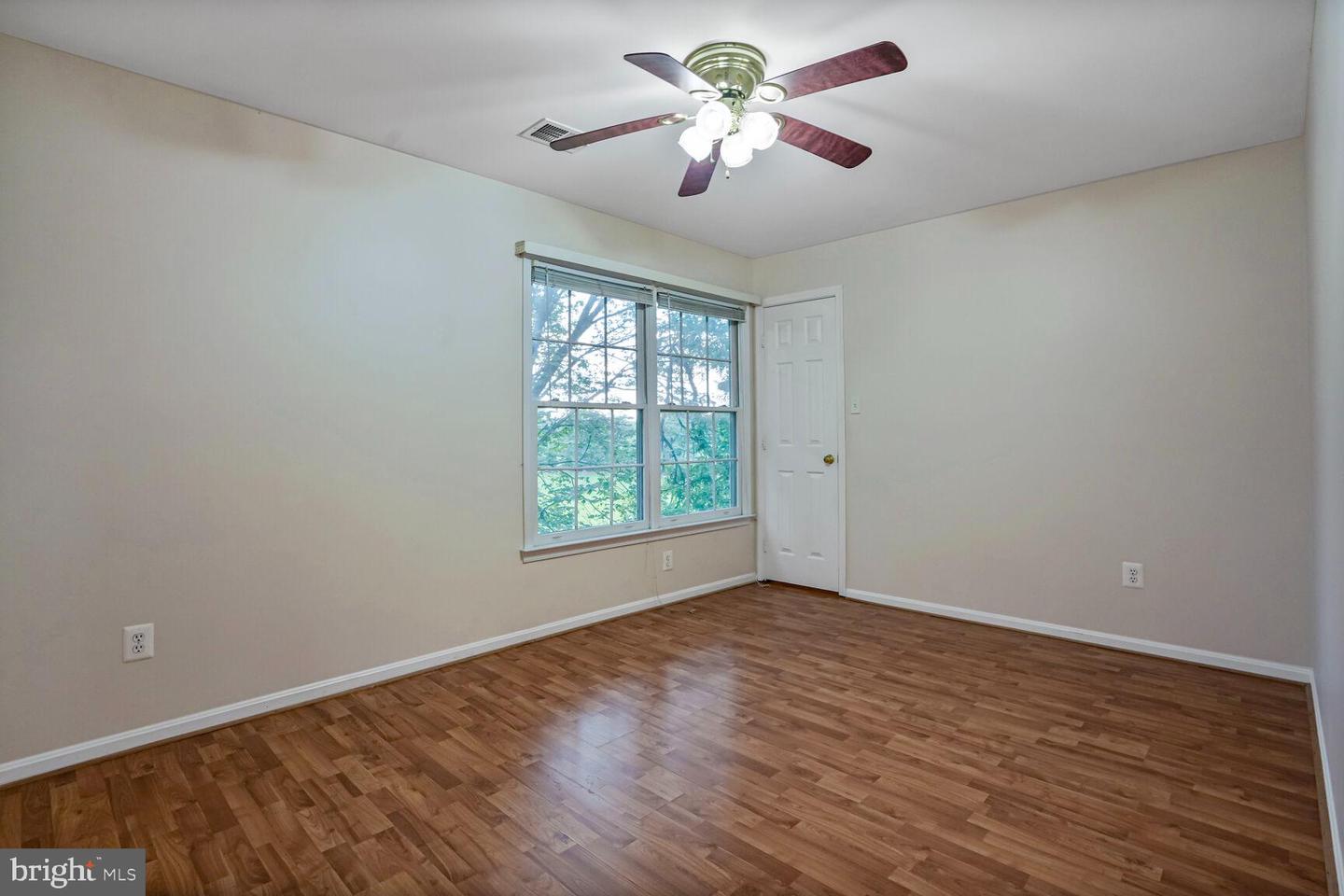 3512 ARMFIELD FARM DR, CHANTILLY, Virginia 20151, 5 Bedrooms Bedrooms, ,3 BathroomsBathrooms,Residential,For sale,3512 ARMFIELD FARM DR,VAFX2257122 MLS # VAFX2257122