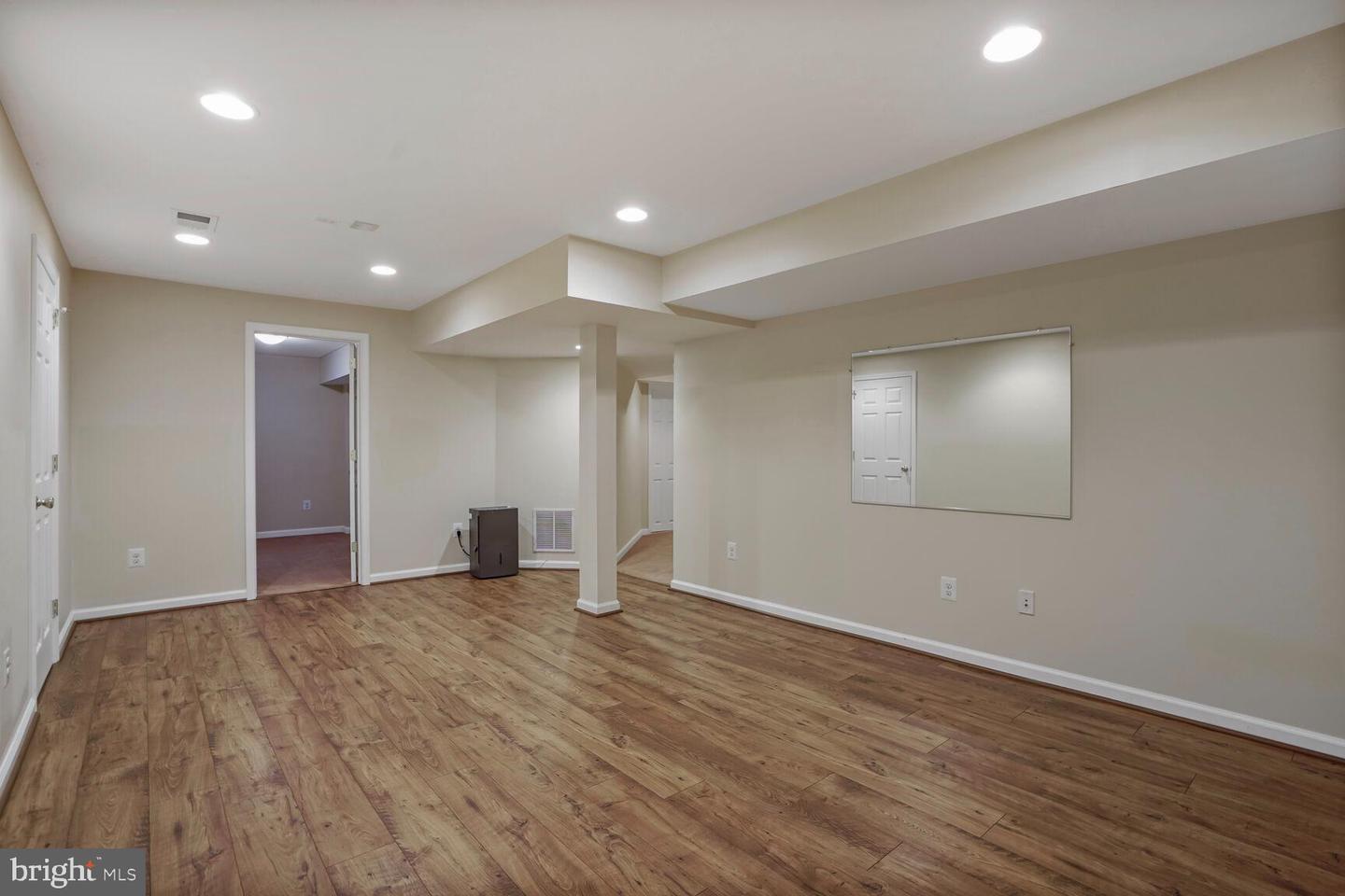 3512 ARMFIELD FARM DR, CHANTILLY, Virginia 20151, 5 Bedrooms Bedrooms, ,3 BathroomsBathrooms,Residential,For sale,3512 ARMFIELD FARM DR,VAFX2257122 MLS # VAFX2257122