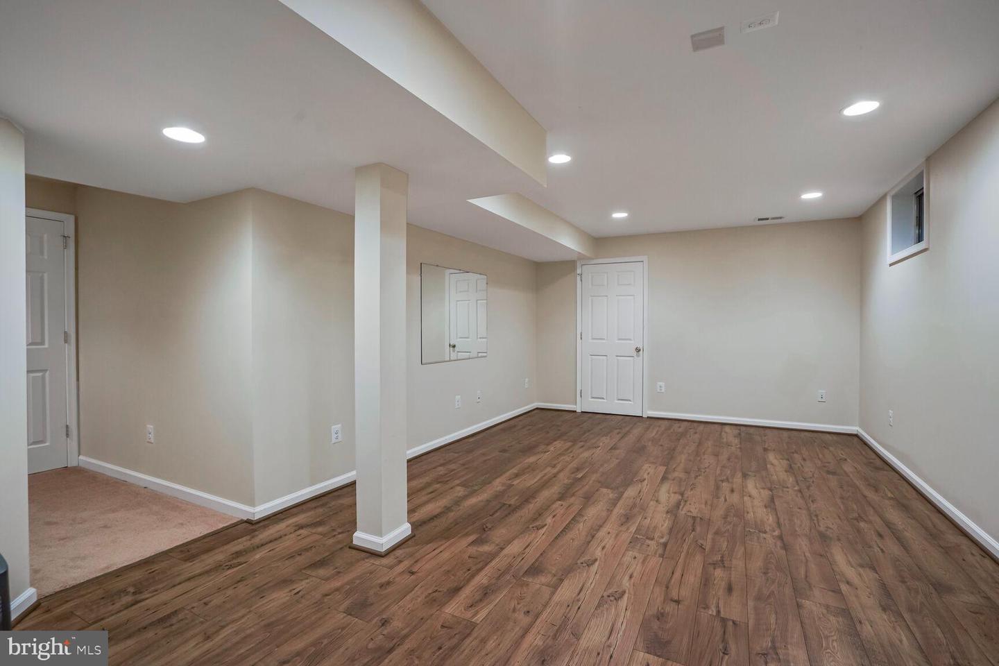 3512 ARMFIELD FARM DR, CHANTILLY, Virginia 20151, 5 Bedrooms Bedrooms, ,3 BathroomsBathrooms,Residential,For sale,3512 ARMFIELD FARM DR,VAFX2257122 MLS # VAFX2257122