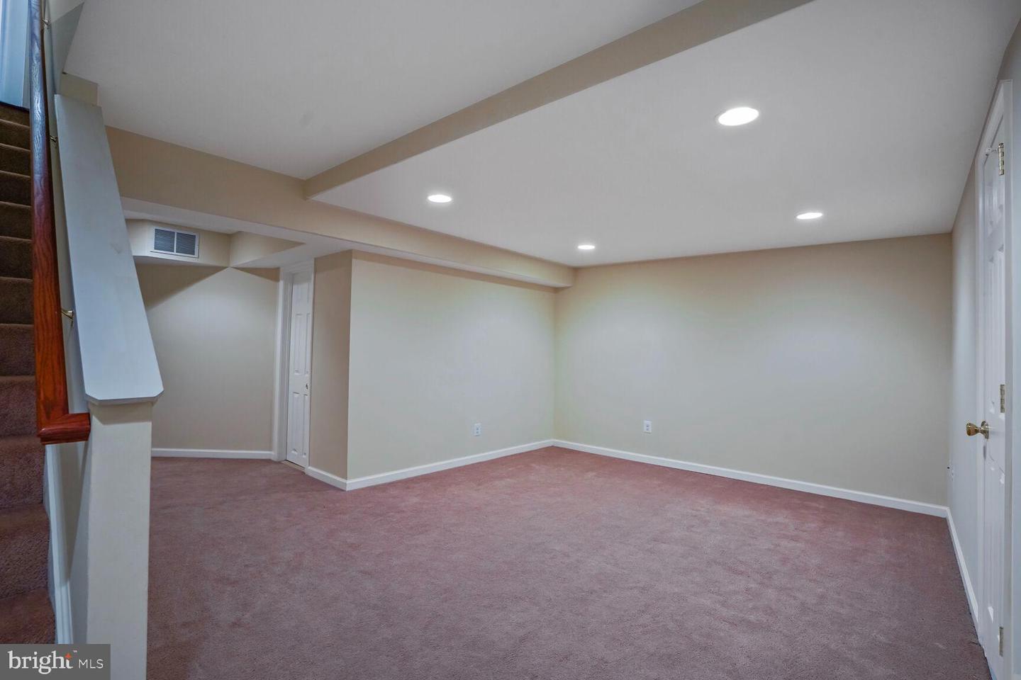 3512 ARMFIELD FARM DR, CHANTILLY, Virginia 20151, 5 Bedrooms Bedrooms, ,3 BathroomsBathrooms,Residential,For sale,3512 ARMFIELD FARM DR,VAFX2257122 MLS # VAFX2257122