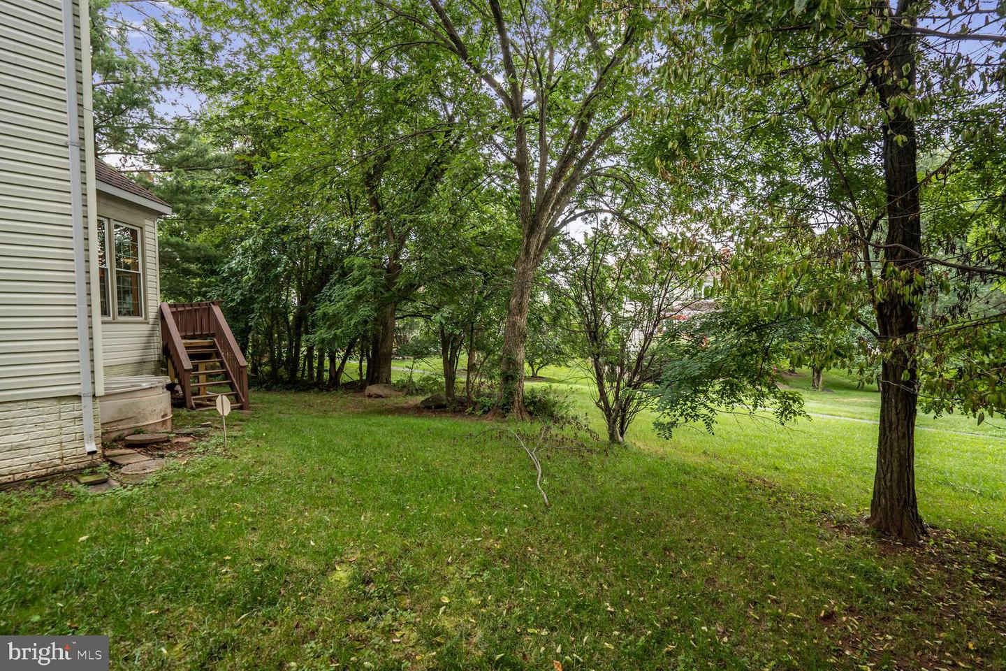 3512 ARMFIELD FARM DR, CHANTILLY, Virginia 20151, 5 Bedrooms Bedrooms, ,3 BathroomsBathrooms,Residential,For sale,3512 ARMFIELD FARM DR,VAFX2257122 MLS # VAFX2257122