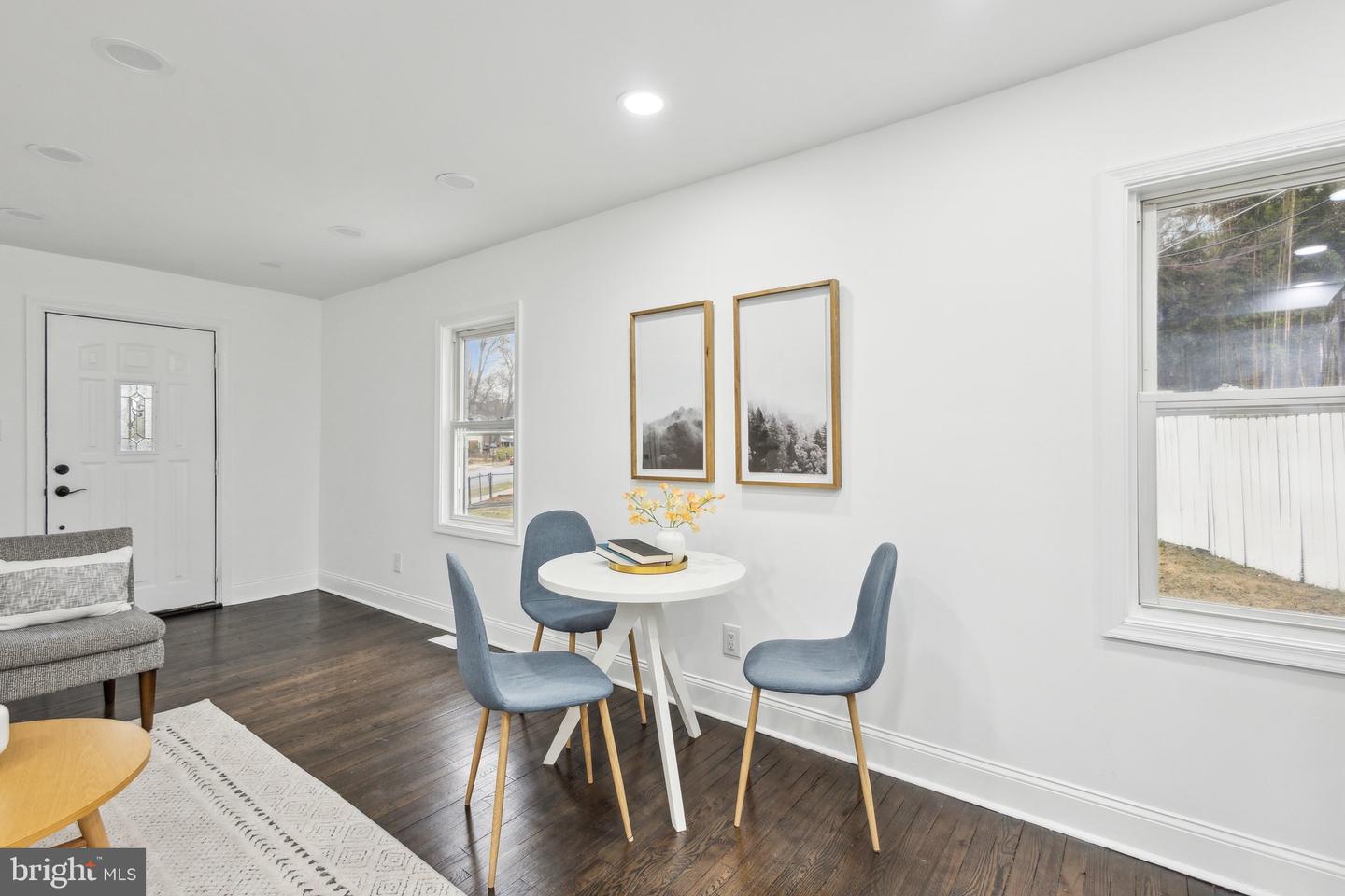 2215 FARRINGTON AVE, ALEXANDRIA, Virginia 22303, 3 Bedrooms Bedrooms, ,2 BathroomsBathrooms,Residential,For sale,2215 FARRINGTON AVE,VAFX2257132 MLS # VAFX2257132