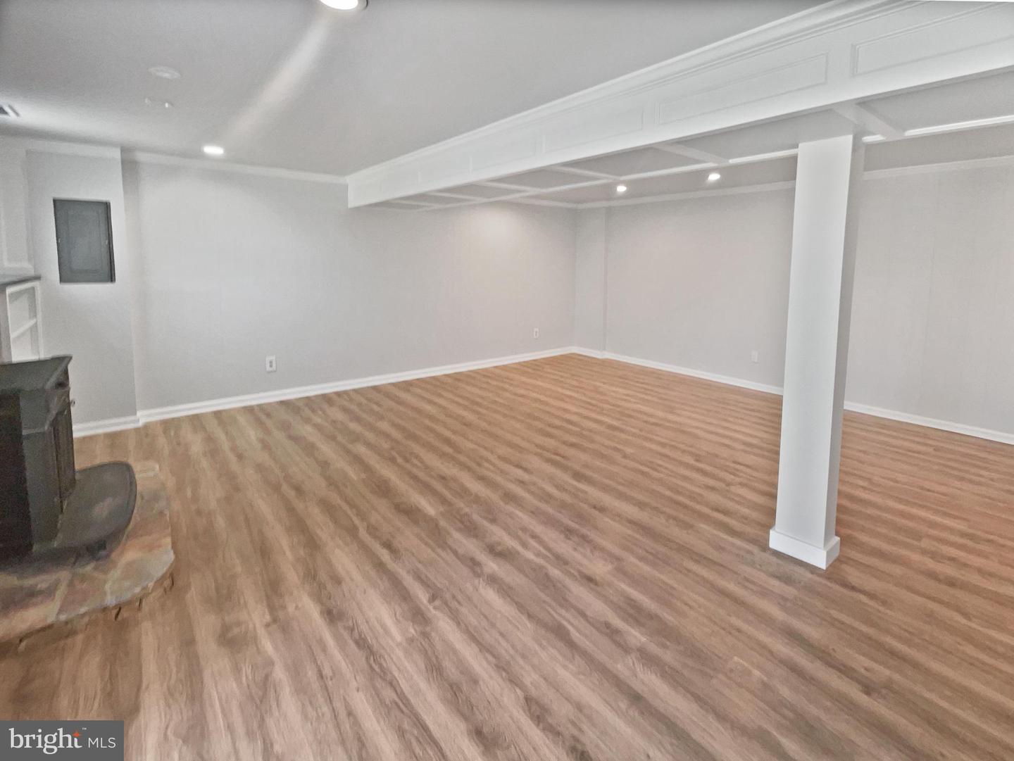 6706 TELEGRAPH RD, ALEXANDRIA, Virginia 22310, 4 Bedrooms Bedrooms, ,3 BathroomsBathrooms,Residential,For sale,6706 TELEGRAPH RD,VAFX2231812 MLS # VAFX2231812