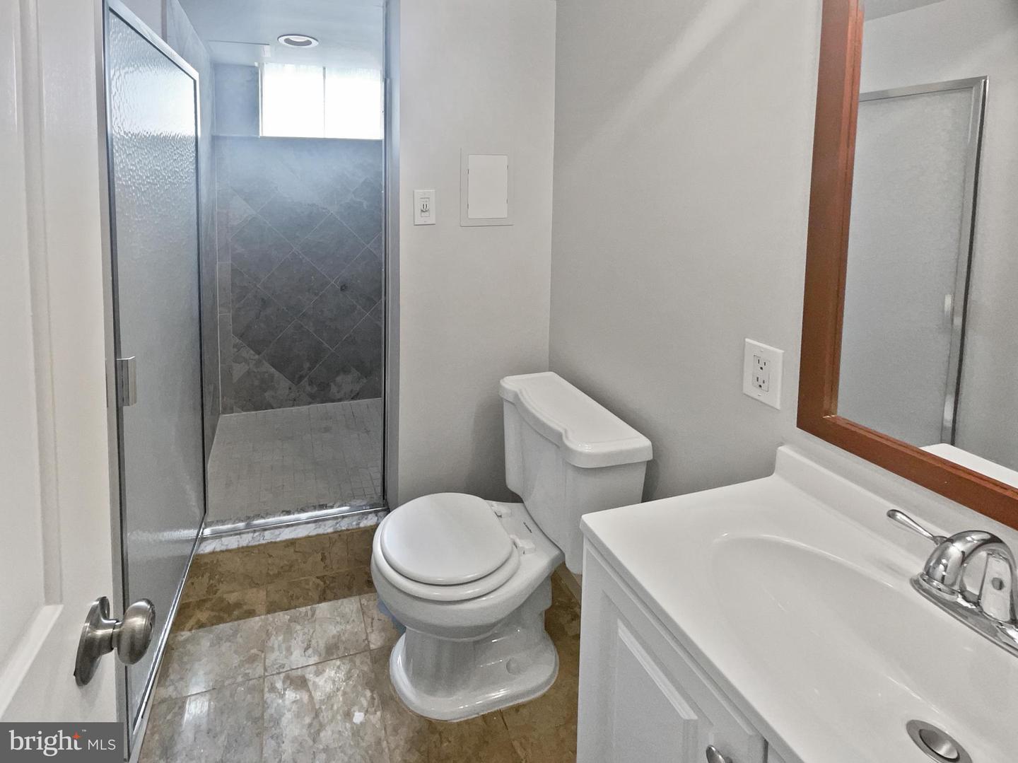6706 TELEGRAPH RD, ALEXANDRIA, Virginia 22310, 4 Bedrooms Bedrooms, ,3 BathroomsBathrooms,Residential,For sale,6706 TELEGRAPH RD,VAFX2231812 MLS # VAFX2231812