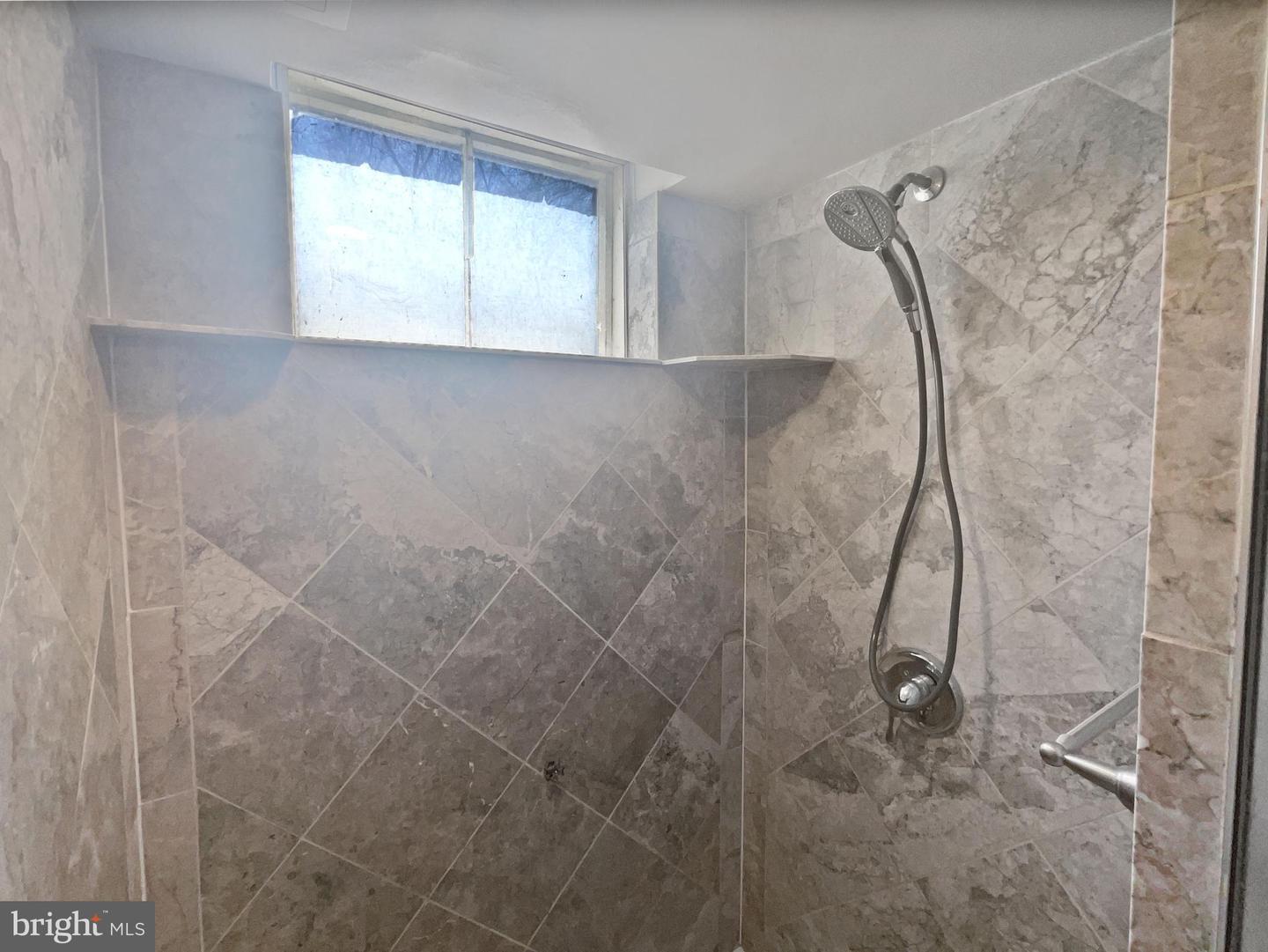 6706 TELEGRAPH RD, ALEXANDRIA, Virginia 22310, 4 Bedrooms Bedrooms, ,3 BathroomsBathrooms,Residential,For sale,6706 TELEGRAPH RD,VAFX2231812 MLS # VAFX2231812
