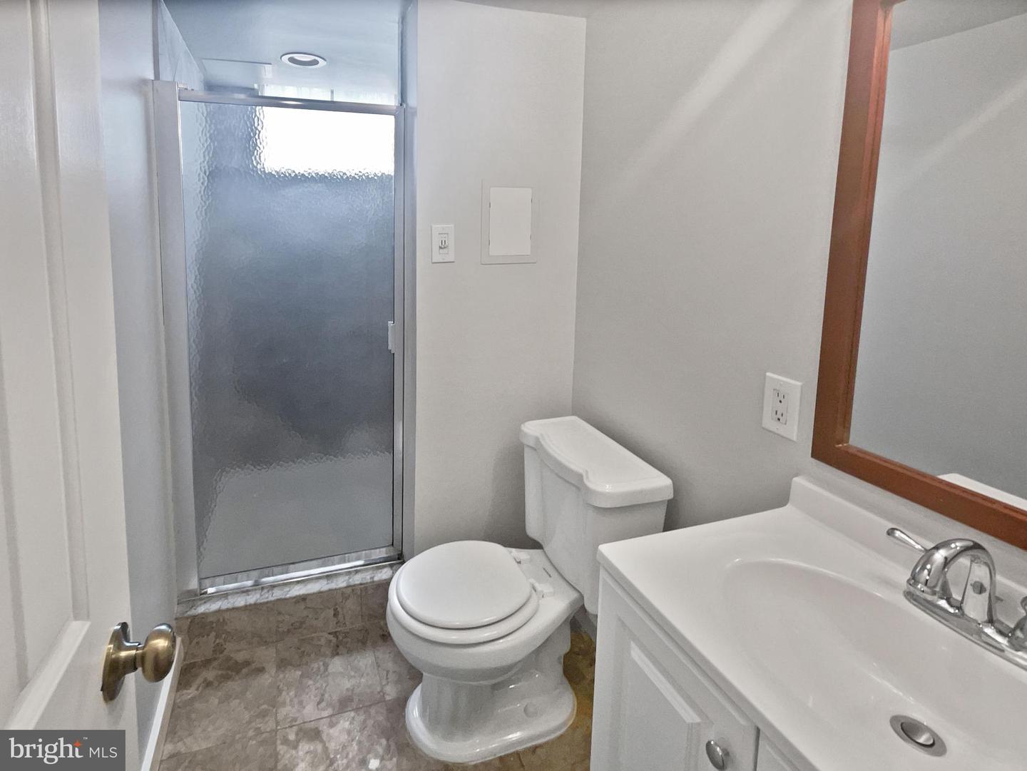 6706 TELEGRAPH RD, ALEXANDRIA, Virginia 22310, 4 Bedrooms Bedrooms, ,3 BathroomsBathrooms,Residential,For sale,6706 TELEGRAPH RD,VAFX2231812 MLS # VAFX2231812