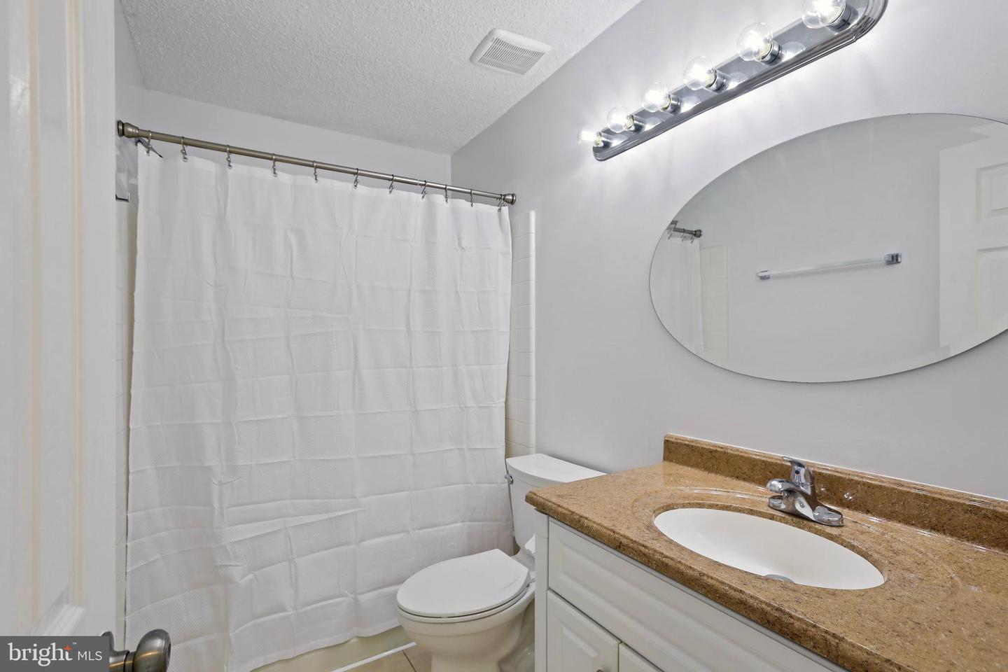 1117 HUNTMASTER TER NE #302, LEESBURG, Virginia 20176, 2 Bedrooms Bedrooms, ,2 BathroomsBathrooms,Residential,For sale,1117 HUNTMASTER TER NE #302,VALO2095962 MLS # VALO2095962