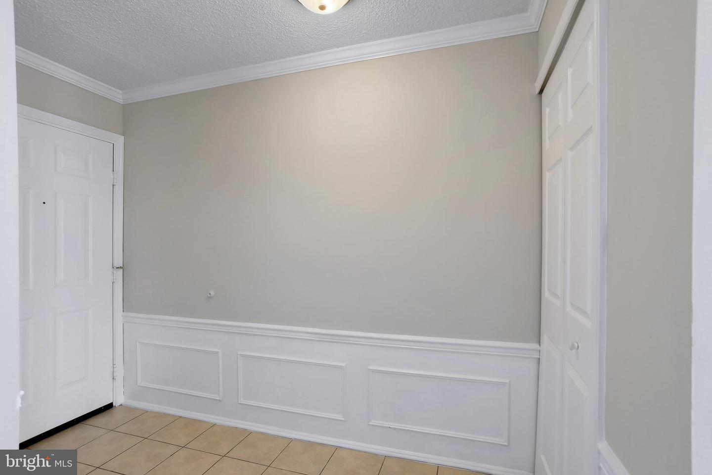 1117 HUNTMASTER TER NE #302, LEESBURG, Virginia 20176, 2 Bedrooms Bedrooms, ,2 BathroomsBathrooms,Residential,For sale,1117 HUNTMASTER TER NE #302,VALO2095962 MLS # VALO2095962