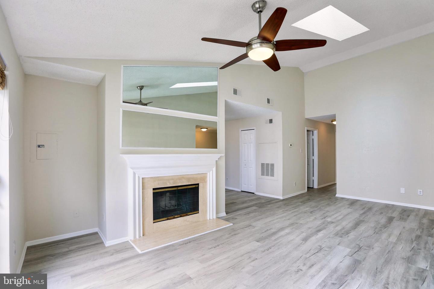 1117 HUNTMASTER TER NE #302, LEESBURG, Virginia 20176, 2 Bedrooms Bedrooms, ,2 BathroomsBathrooms,Residential,For sale,1117 HUNTMASTER TER NE #302,VALO2095962 MLS # VALO2095962