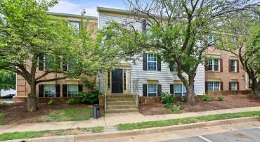 1117 HUNTMASTER TER NE #302, LEESBURG, Virginia 20176, 2 Bedrooms Bedrooms, ,2 BathroomsBathrooms,Residential,For sale,1117 HUNTMASTER TER NE #302,VALO2095962 MLS # VALO2095962