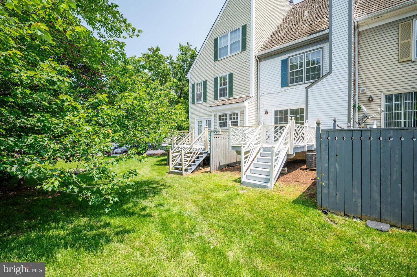 12852 MILL HOUSE CT, WOODBRIDGE, Virginia 22192, 2 Bedrooms Bedrooms, ,3 BathroomsBathrooms,Residential,For sale,12852 MILL HOUSE CT,VAPW2096168 MLS # VAPW2096168