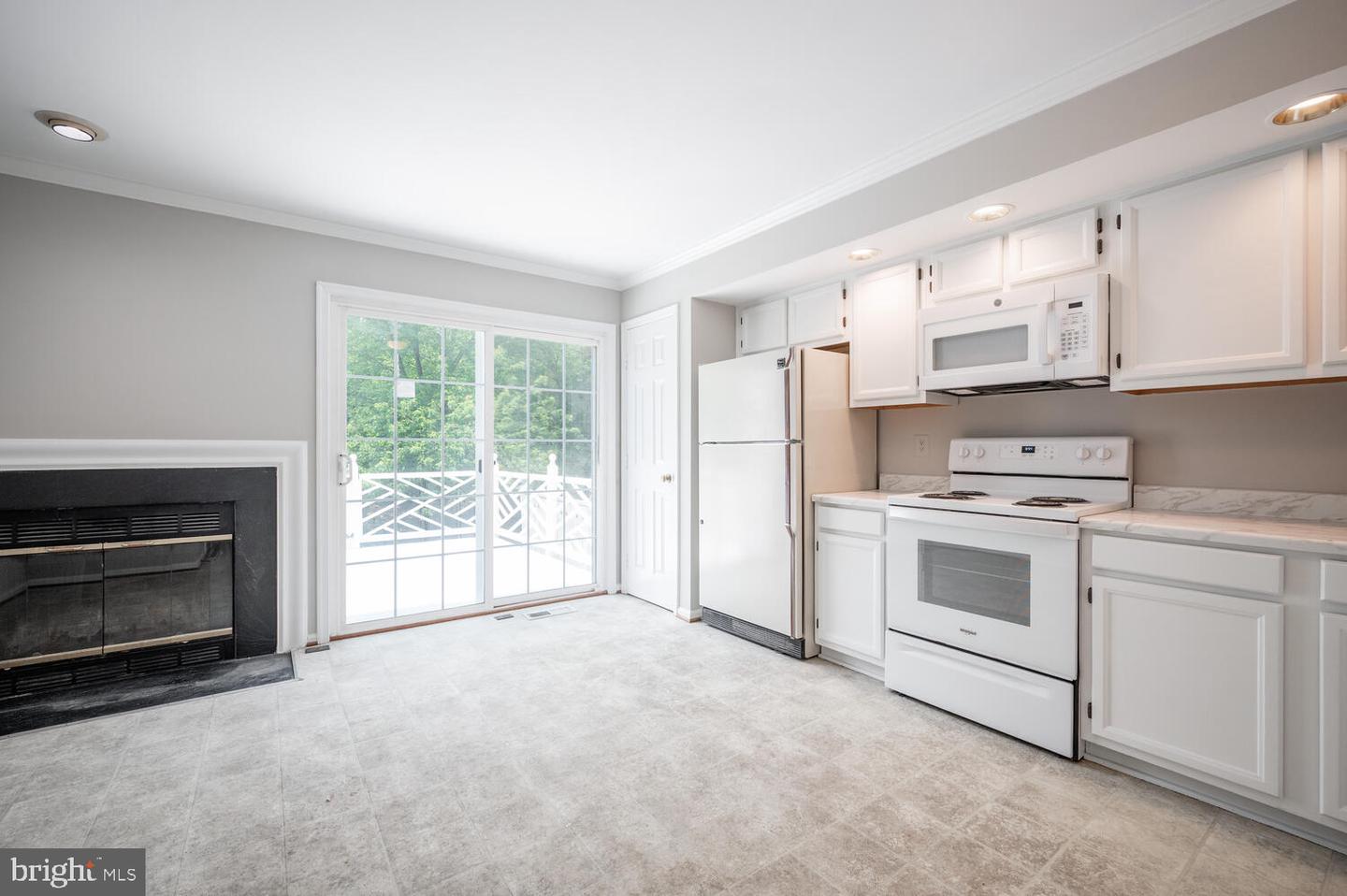 12852 MILL HOUSE CT, WOODBRIDGE, Virginia 22192, 2 Bedrooms Bedrooms, ,3 BathroomsBathrooms,Residential,For sale,12852 MILL HOUSE CT,VAPW2096168 MLS # VAPW2096168