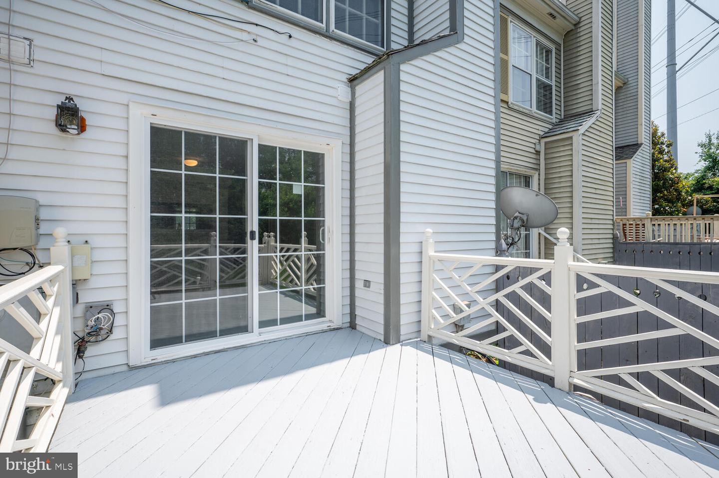 12852 MILL HOUSE CT, WOODBRIDGE, Virginia 22192, 2 Bedrooms Bedrooms, ,3 BathroomsBathrooms,Residential,For sale,12852 MILL HOUSE CT,VAPW2096168 MLS # VAPW2096168