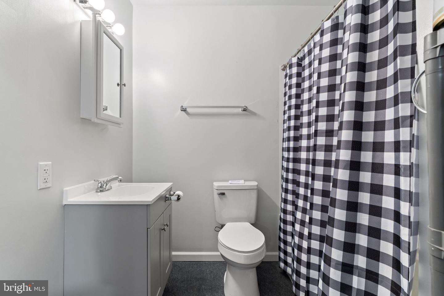 11801 PARKGATE DR, NOKESVILLE, Virginia 20181, 4 Bedrooms Bedrooms, ,4 BathroomsBathrooms,Residential,For sale,11801 PARKGATE DR,VAPW2097346 MLS # VAPW2097346