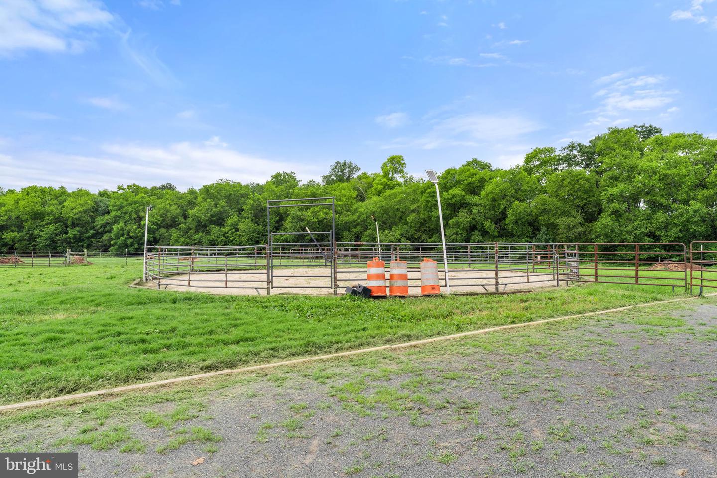 11801 PARKGATE DR, NOKESVILLE, Virginia 20181, 4 Bedrooms Bedrooms, ,4 BathroomsBathrooms,Residential,For sale,11801 PARKGATE DR,VAPW2097346 MLS # VAPW2097346