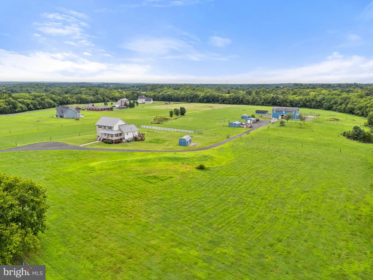 11801 PARKGATE DR, NOKESVILLE, Virginia 20181, 4 Bedrooms Bedrooms, ,4 BathroomsBathrooms,Residential,For sale,11801 PARKGATE DR,VAPW2097346 MLS # VAPW2097346