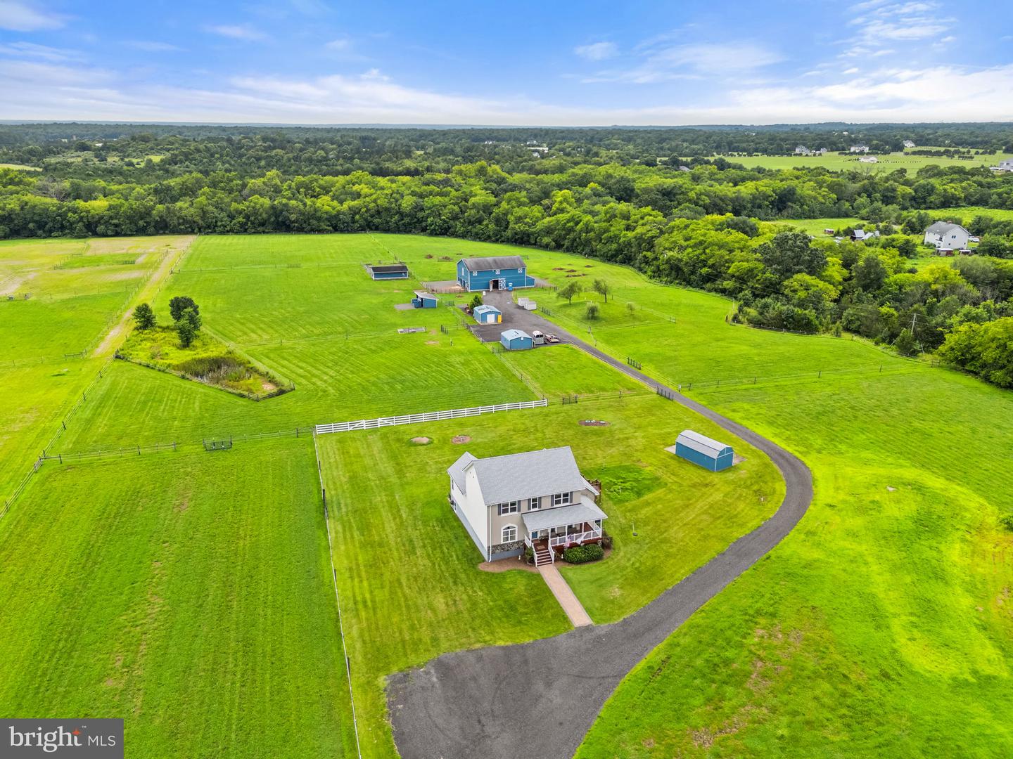 11801 PARKGATE DR, NOKESVILLE, Virginia 20181, 4 Bedrooms Bedrooms, ,4 BathroomsBathrooms,Residential,For sale,11801 PARKGATE DR,VAPW2097346 MLS # VAPW2097346