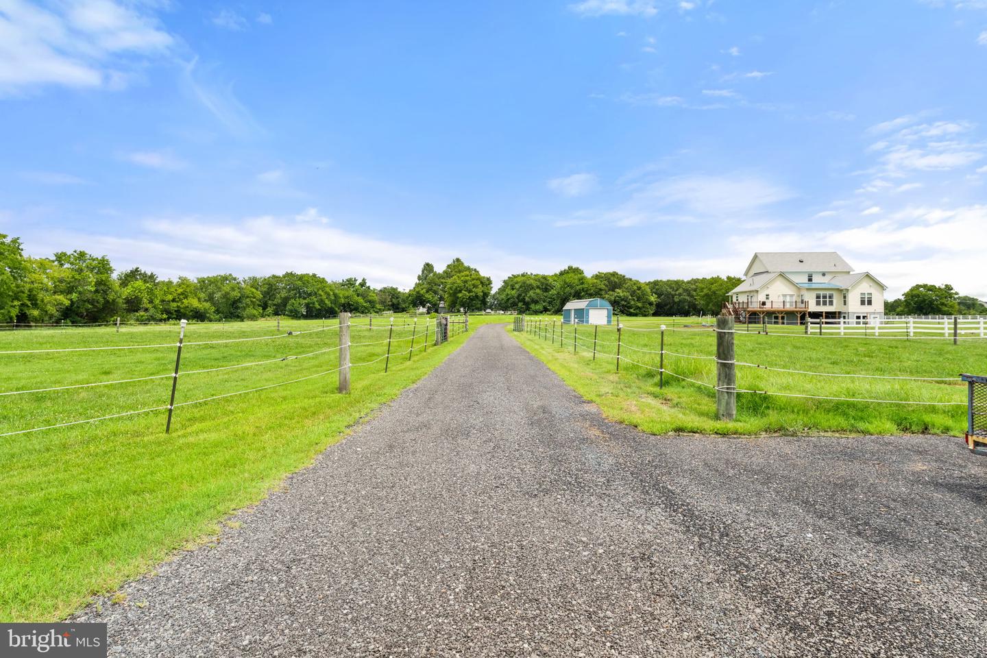 11801 PARKGATE DR, NOKESVILLE, Virginia 20181, 4 Bedrooms Bedrooms, ,4 BathroomsBathrooms,Residential,For sale,11801 PARKGATE DR,VAPW2097346 MLS # VAPW2097346