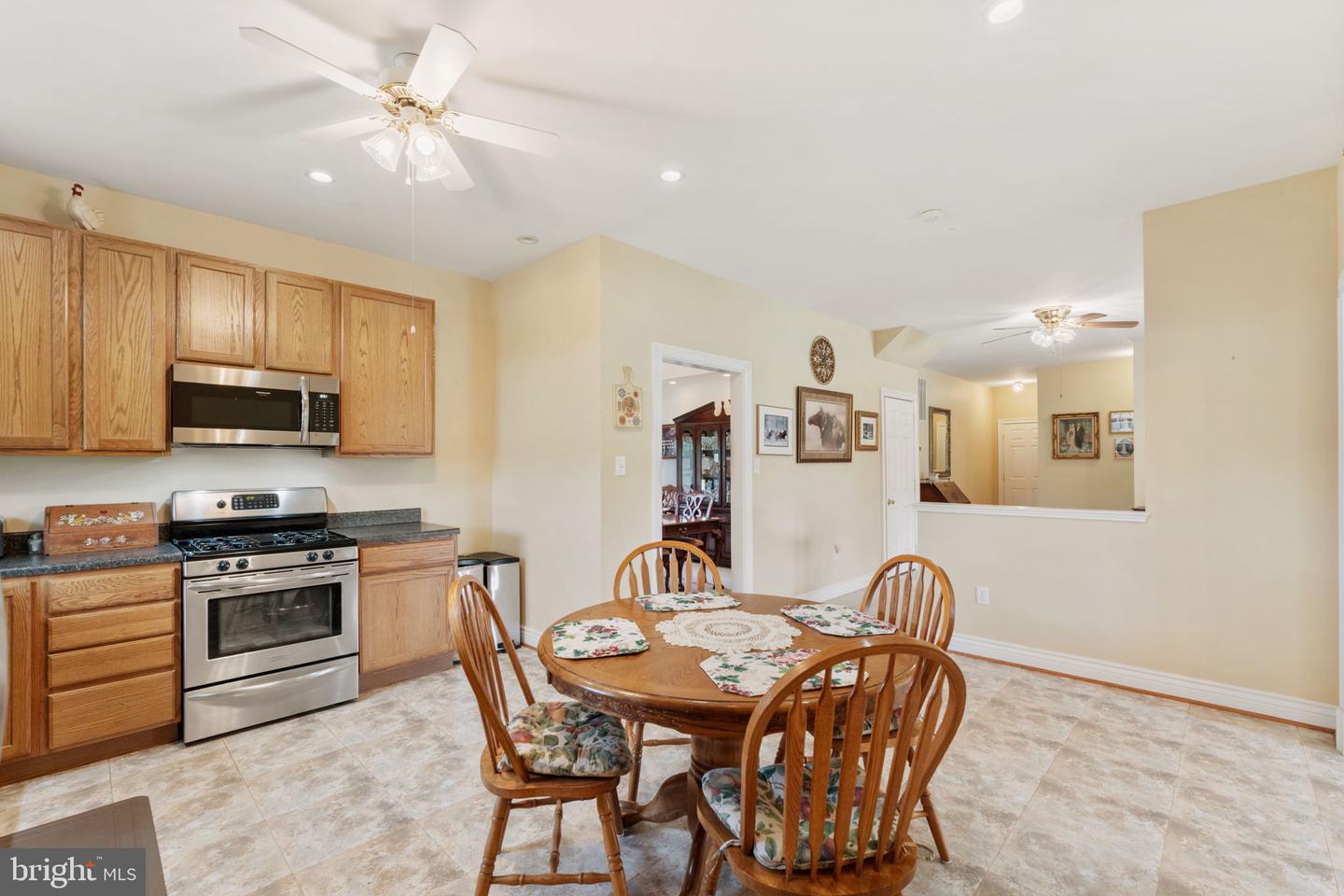 11801 PARKGATE DR, NOKESVILLE, Virginia 20181, 4 Bedrooms Bedrooms, ,4 BathroomsBathrooms,Residential,For sale,11801 PARKGATE DR,VAPW2097346 MLS # VAPW2097346