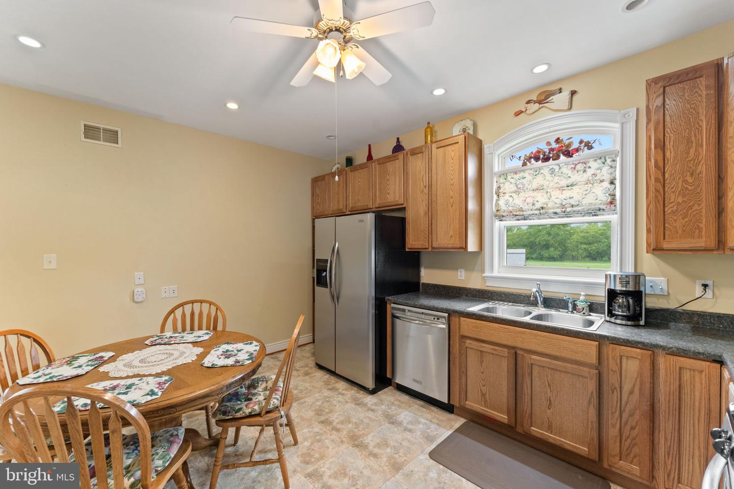 11801 PARKGATE DR, NOKESVILLE, Virginia 20181, 4 Bedrooms Bedrooms, ,4 BathroomsBathrooms,Residential,For sale,11801 PARKGATE DR,VAPW2097346 MLS # VAPW2097346