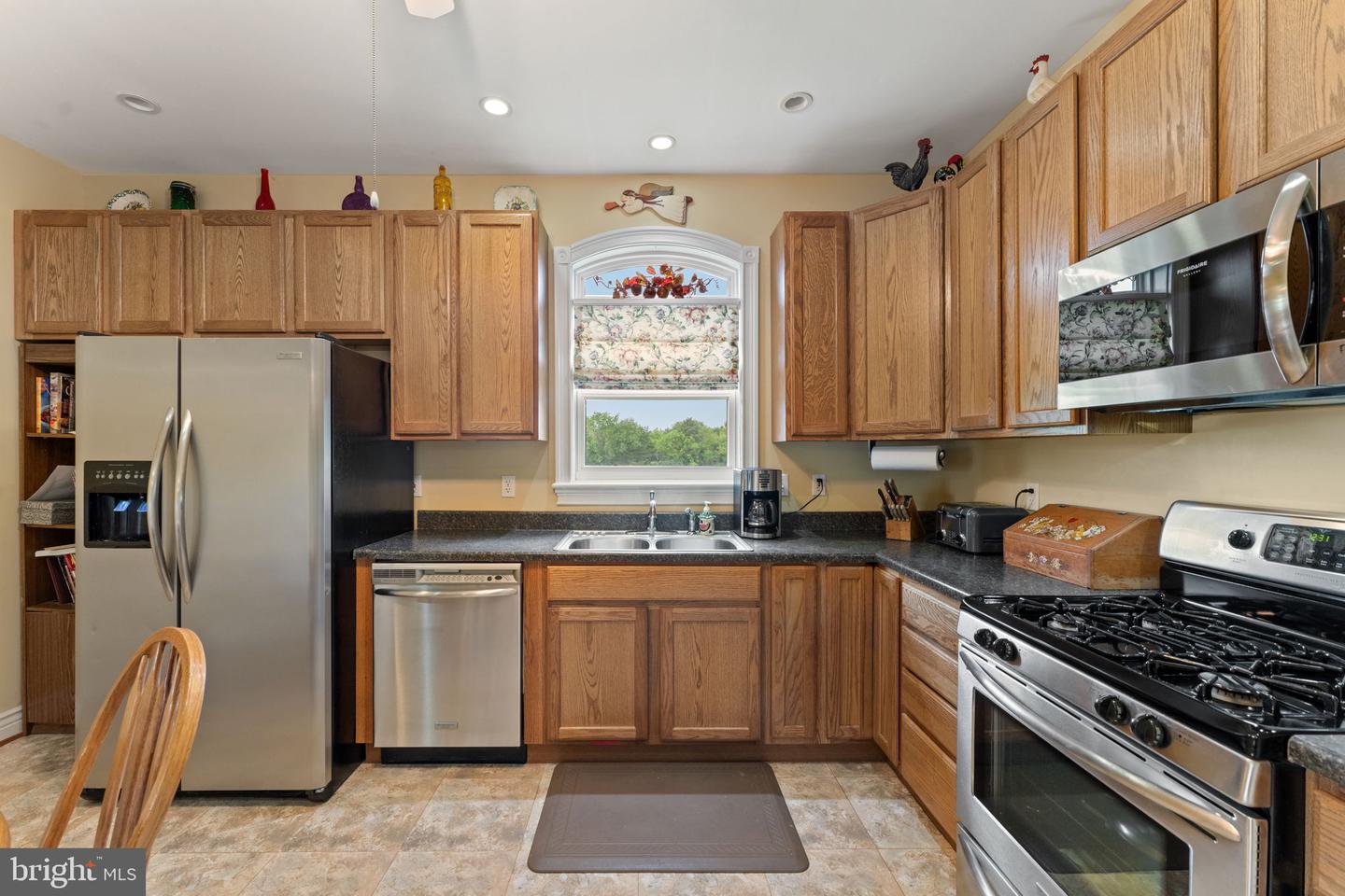 11801 PARKGATE DR, NOKESVILLE, Virginia 20181, 4 Bedrooms Bedrooms, ,4 BathroomsBathrooms,Residential,For sale,11801 PARKGATE DR,VAPW2097346 MLS # VAPW2097346