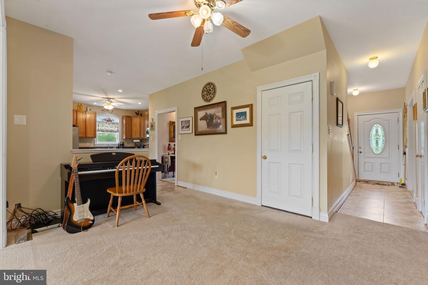 11801 PARKGATE DR, NOKESVILLE, Virginia 20181, 4 Bedrooms Bedrooms, ,4 BathroomsBathrooms,Residential,For sale,11801 PARKGATE DR,VAPW2097346 MLS # VAPW2097346