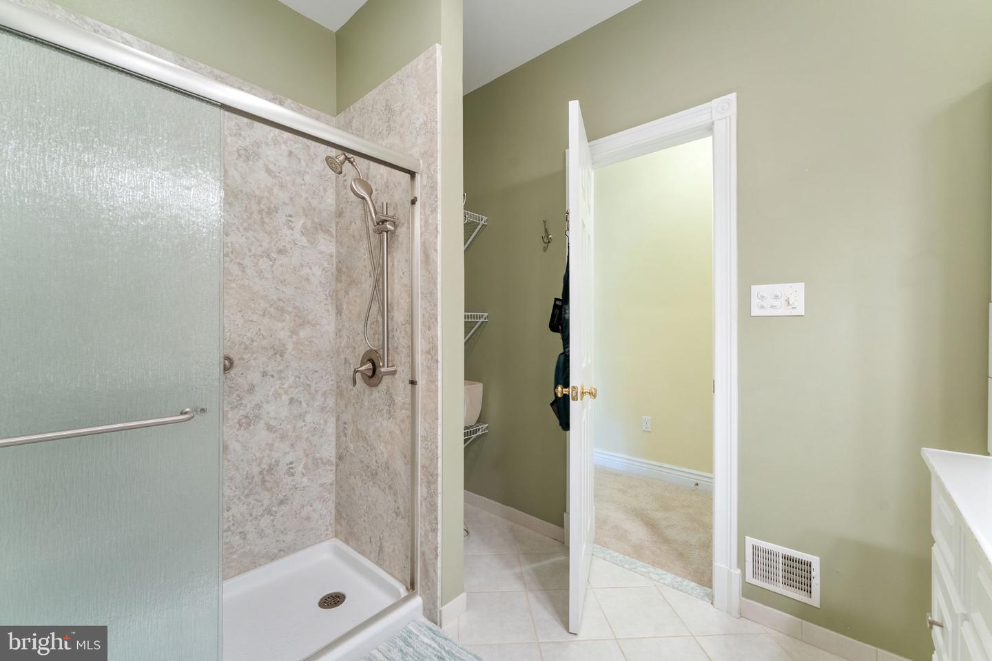 11801 PARKGATE DR, NOKESVILLE, Virginia 20181, 4 Bedrooms Bedrooms, ,4 BathroomsBathrooms,Residential,For sale,11801 PARKGATE DR,VAPW2097346 MLS # VAPW2097346