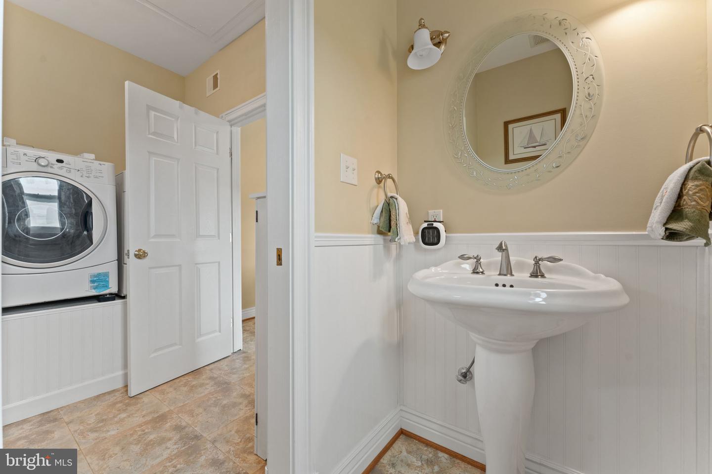 11801 PARKGATE DR, NOKESVILLE, Virginia 20181, 4 Bedrooms Bedrooms, ,4 BathroomsBathrooms,Residential,For sale,11801 PARKGATE DR,VAPW2097346 MLS # VAPW2097346