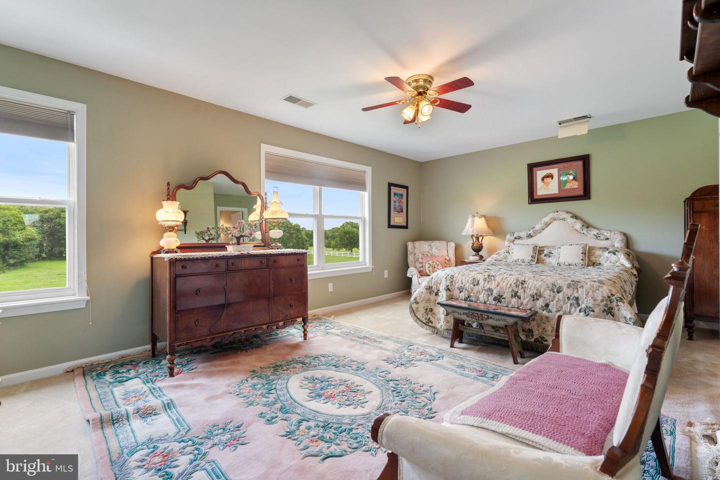 11801 PARKGATE DR, NOKESVILLE, Virginia 20181, 4 Bedrooms Bedrooms, ,4 BathroomsBathrooms,Residential,For sale,11801 PARKGATE DR,VAPW2097346 MLS # VAPW2097346
