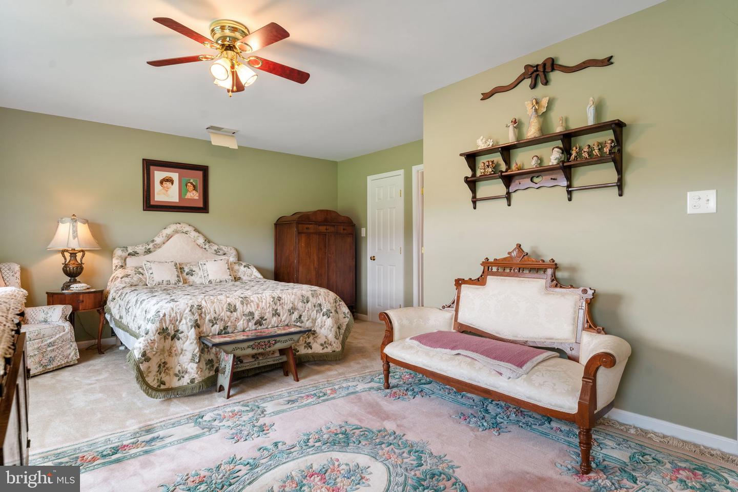 11801 PARKGATE DR, NOKESVILLE, Virginia 20181, 4 Bedrooms Bedrooms, ,4 BathroomsBathrooms,Residential,For sale,11801 PARKGATE DR,VAPW2097346 MLS # VAPW2097346