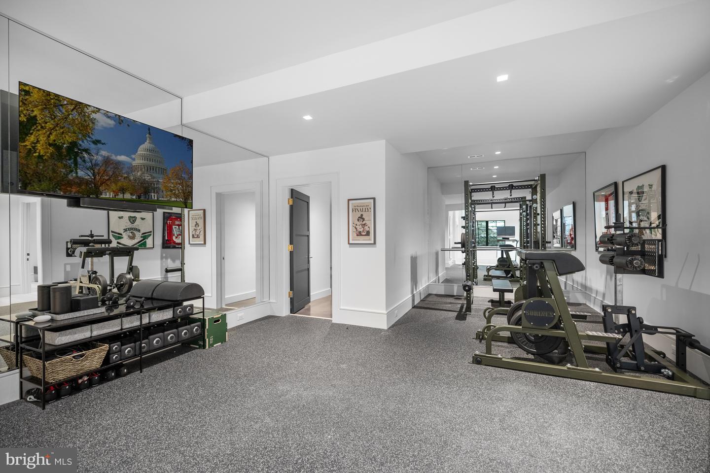 1004 DOGUE HILL LN, MCLEAN, Virginia 22101, 6 Bedrooms Bedrooms, ,6 BathroomsBathrooms,Residential,For sale,1004 DOGUE HILL LN,VAFX2253226 MLS # VAFX2253226