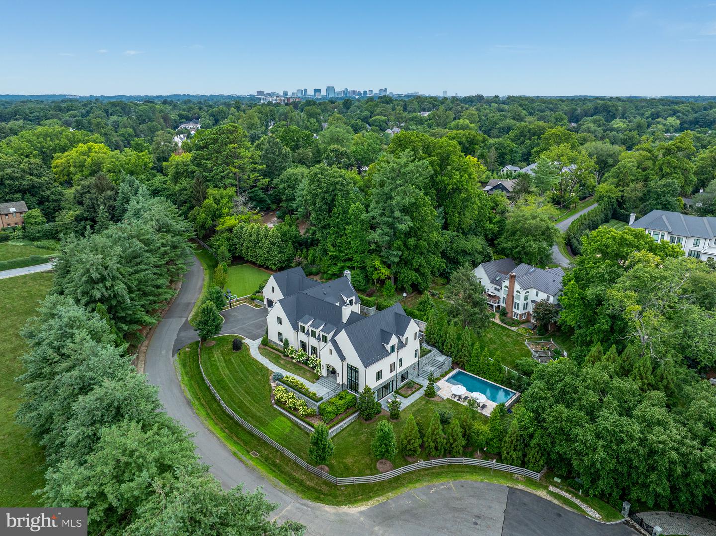 1004 DOGUE HILL LN, MCLEAN, Virginia 22101, 6 Bedrooms Bedrooms, ,6 BathroomsBathrooms,Residential,For sale,1004 DOGUE HILL LN,VAFX2253226 MLS # VAFX2253226
