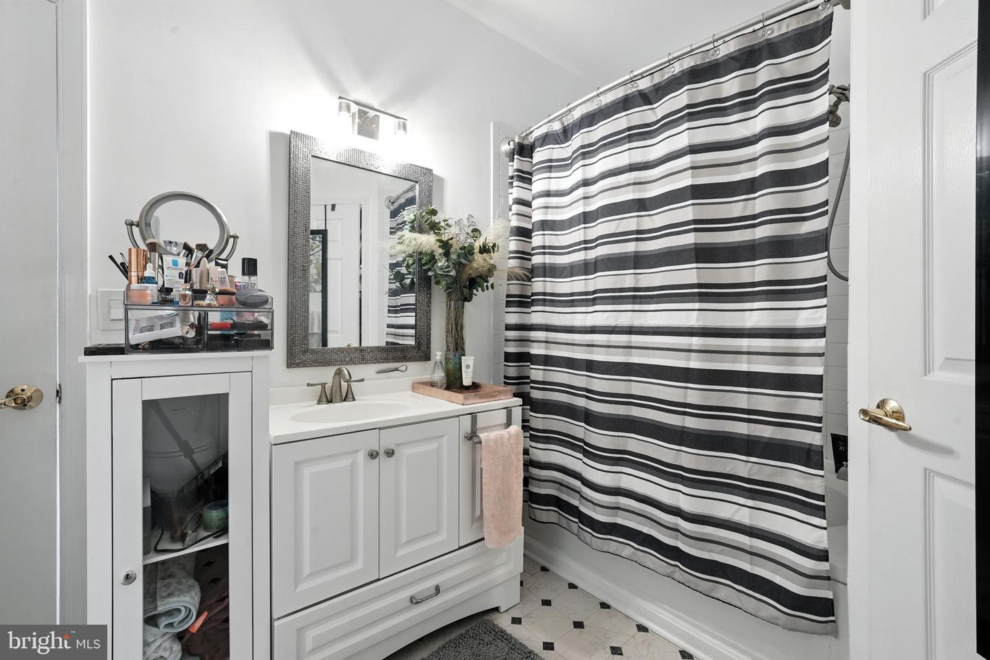 4550 STRUTFIELD LN #2407, ALEXANDRIA, Virginia 22311, 1 Bedroom Bedrooms, ,1 BathroomBathrooms,Residential,For sale,4550 STRUTFIELD LN #2407,VAAX2047336 MLS # VAAX2047336