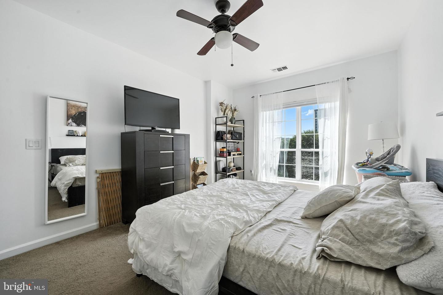 4550 STRUTFIELD LN #2407, ALEXANDRIA, Virginia 22311, 1 Bedroom Bedrooms, ,1 BathroomBathrooms,Residential,For sale,4550 STRUTFIELD LN #2407,VAAX2047336 MLS # VAAX2047336