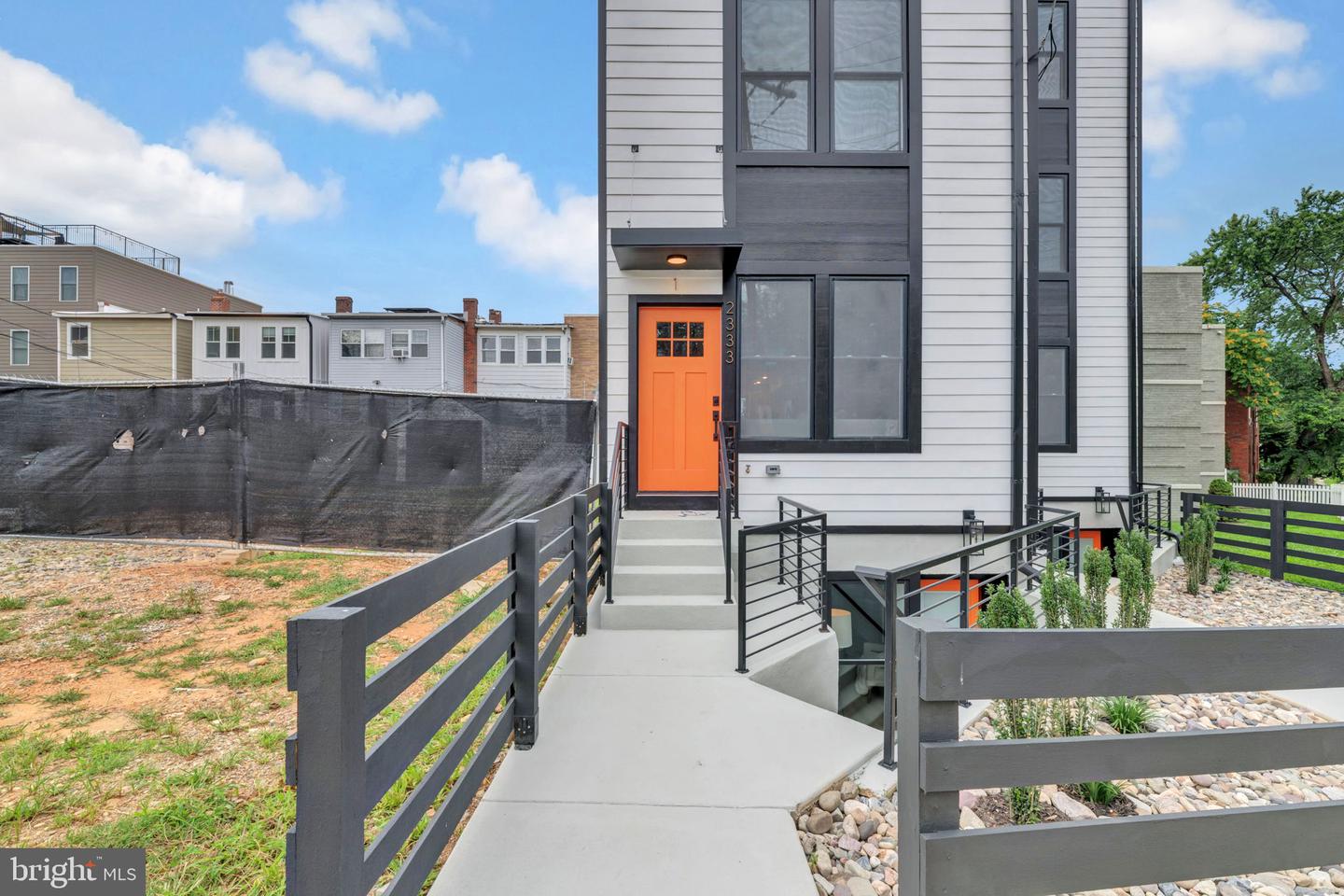 2333 FAIRLAWN AVE SE #1, WASHINGTON, District Of Columbia 20020, 4 Bedrooms Bedrooms, ,4 BathroomsBathrooms,Residential,For sale,2333 FAIRLAWN AVE SE #1,DCDC2209998 MLS # DCDC2209998