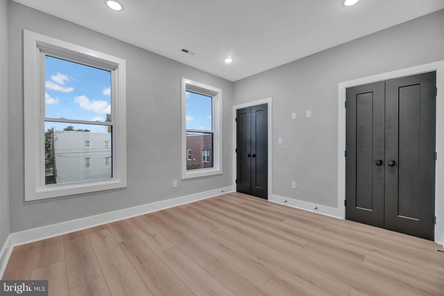 2333 FAIRLAWN AVE SE #1, WASHINGTON, District Of Columbia 20020, 4 Bedrooms Bedrooms, ,4 BathroomsBathrooms,Residential,For sale,2333 FAIRLAWN AVE SE #1,DCDC2209998 MLS # DCDC2209998