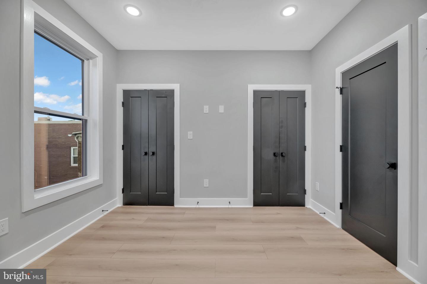 2333 FAIRLAWN AVE SE #1, WASHINGTON, District Of Columbia 20020, 4 Bedrooms Bedrooms, ,4 BathroomsBathrooms,Residential,For sale,2333 FAIRLAWN AVE SE #1,DCDC2209998 MLS # DCDC2209998