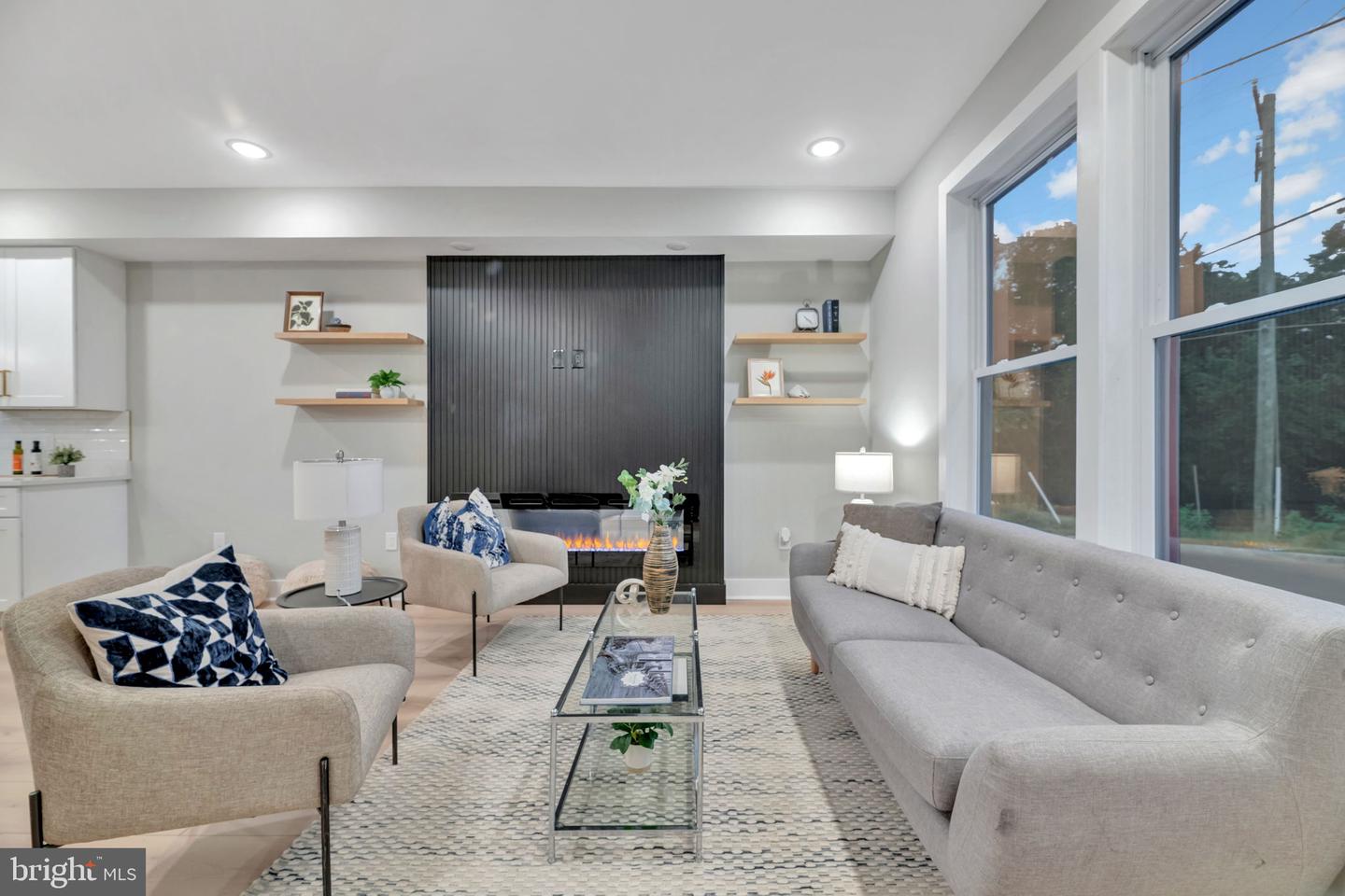 2333 FAIRLAWN AVE SE #1, WASHINGTON, District Of Columbia 20020, 4 Bedrooms Bedrooms, ,4 BathroomsBathrooms,Residential,For sale,2333 FAIRLAWN AVE SE #1,DCDC2209998 MLS # DCDC2209998