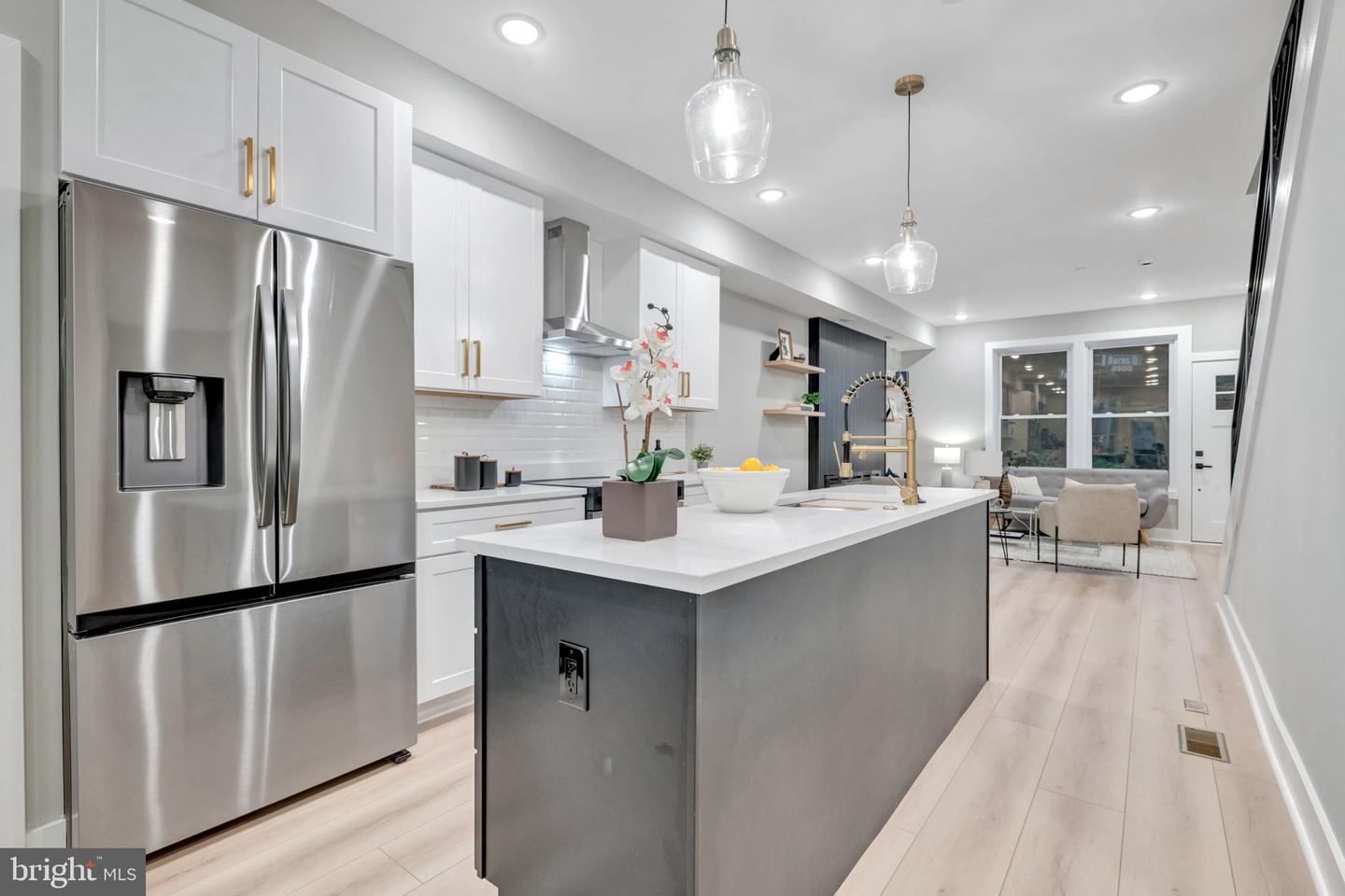 2333 FAIRLAWN AVE SE #1, WASHINGTON, District Of Columbia 20020, 4 Bedrooms Bedrooms, ,4 BathroomsBathrooms,Residential,For sale,2333 FAIRLAWN AVE SE #1,DCDC2209998 MLS # DCDC2209998