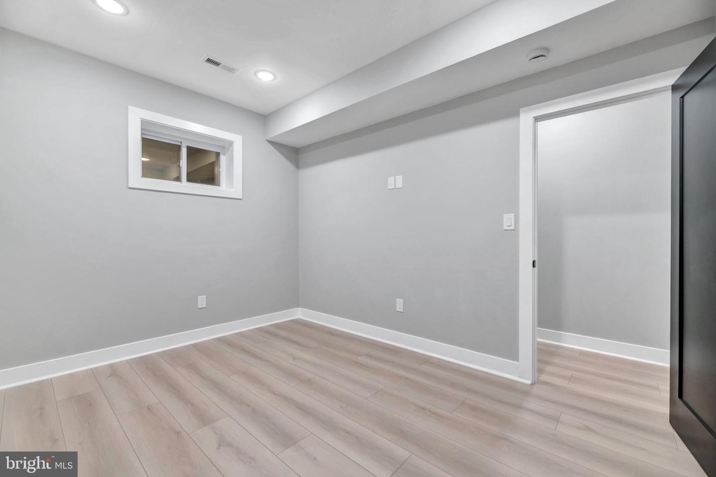 2333 FAIRLAWN AVE SE #1, WASHINGTON, District Of Columbia 20020, 4 Bedrooms Bedrooms, ,4 BathroomsBathrooms,Residential,For sale,2333 FAIRLAWN AVE SE #1,DCDC2209998 MLS # DCDC2209998