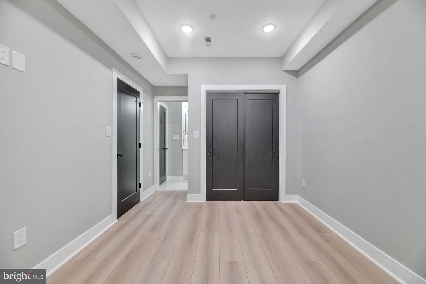2333 FAIRLAWN AVE SE #1, WASHINGTON, District Of Columbia 20020, 4 Bedrooms Bedrooms, ,4 BathroomsBathrooms,Residential,For sale,2333 FAIRLAWN AVE SE #1,DCDC2209998 MLS # DCDC2209998