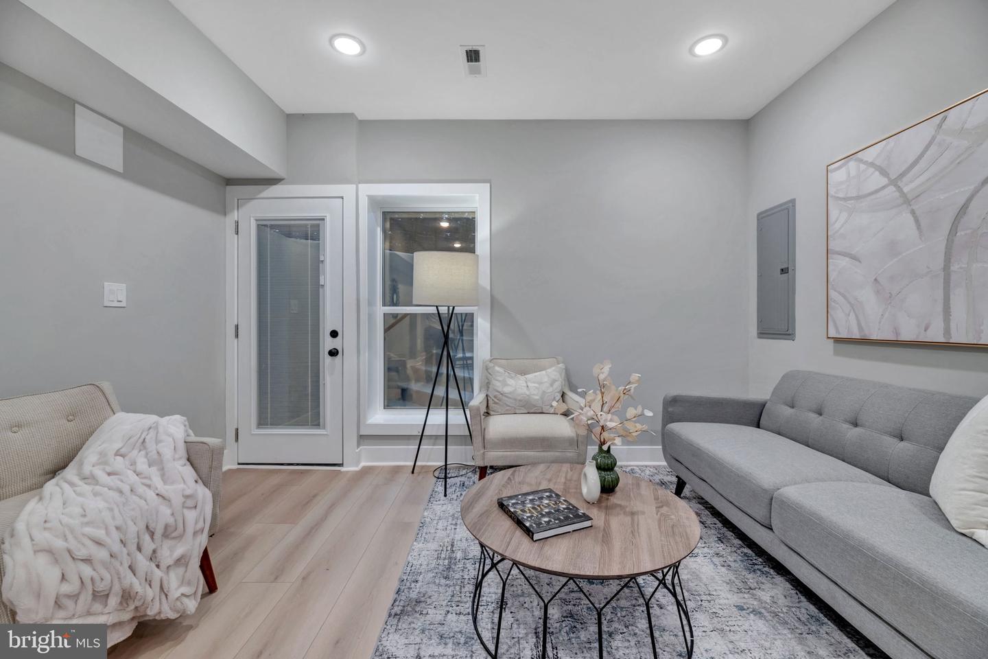 2333 FAIRLAWN AVE SE #1, WASHINGTON, District Of Columbia 20020, 4 Bedrooms Bedrooms, ,4 BathroomsBathrooms,Residential,For sale,2333 FAIRLAWN AVE SE #1,DCDC2209998 MLS # DCDC2209998
