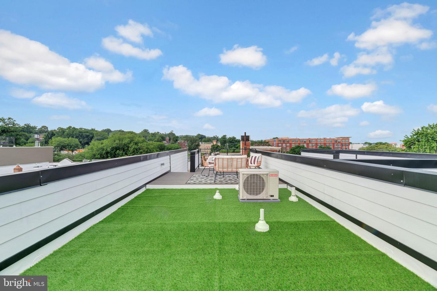 2333 FAIRLAWN AVE SE #1, WASHINGTON, District Of Columbia 20020, 4 Bedrooms Bedrooms, ,4 BathroomsBathrooms,Residential,For sale,2333 FAIRLAWN AVE SE #1,DCDC2209998 MLS # DCDC2209998